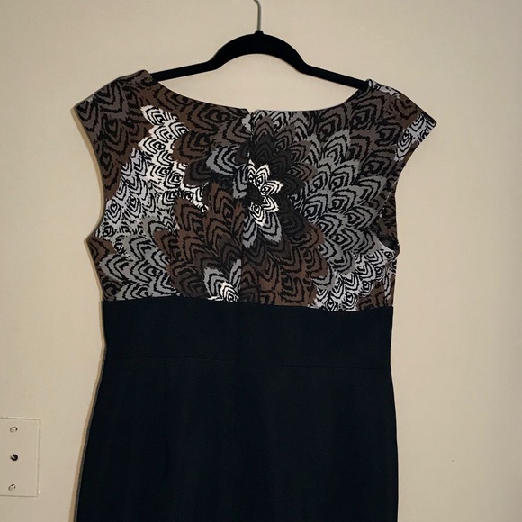 London Times Dress - Picture 2 of 2